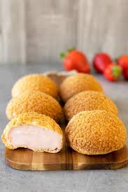 Strawberry Cream Puffs Choux Craquelin El Mundo Eats Recipe Strawberry Cream Puffs Choux Puff Cream Puffs