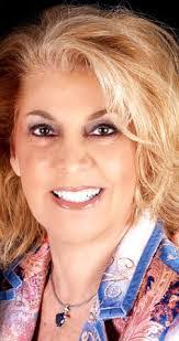 Lynette Mccully's Instagram, Twitter & Facebook