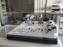 The empire strikes back diorama battle of. Battle Of Hoth Diorama By L M Studio Star Wars Bedroom Star Wars Models Star Wars Art