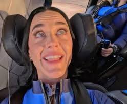 Reaction to a woman's achievement announcement