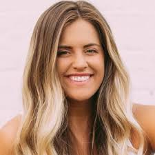 As a New Yorker, beauty leader, and lover of both comedy and theatre, I am  super proud to share our Maybelline New York partnership with SNL to  celebrate their 50th Anniversary Season! |