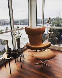 Un Interieur Moderne Ca Vous Branche Voici Plus De 200 Idees D Interieurs Canons A Piquer En Douce Avec Bo Living Room Chairs Modern Boconcept Relaxing Chair