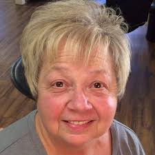 Kids today need more chores instead of only looking at their phones. 📱