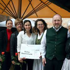 Marienplatz 2 83512 wasserburg am inn altstadt 08071 1013110. Rott Am Inn Sparkasse Wasserburg Spendet 1 000 Euro An Den Rotter Bauernmarkt Rott Am Inn