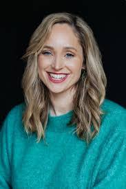 Eleanor Naughton's Instagram, Twitter & Facebook