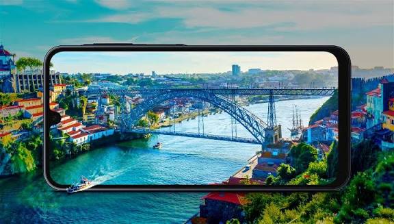 People using Samsung Galaxy A16 5G