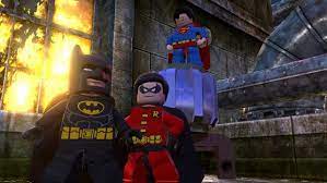 Al no tener salida, batman a regañadientes le permite a robin llamar a superman en busca de ayuda y escapan de la cueva que se derrumba. Lego Batman 2 Dc Super Heroes Review Trusted Reviews