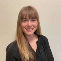 Emma Decker's Instagram, Twitter & Facebook