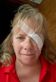 Oh baby it's cold outside. Someone doesn't appreciate putting