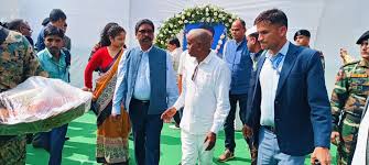 City - हेमंत सोरेन बलियापुर पहुंचे, कार्यकर्ताओं में उत्साह झारखंड के मुख्यमंत्री हेमंत सोरेन आज बलियापुर पहुंचे। उनके आगमन को लेकर ...
