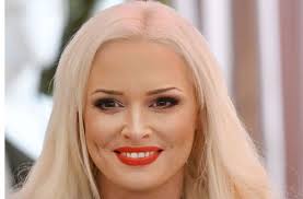 Daniela katzenberger neue frisur sie lässt ihre fans mitentscheiden. Von David Beckham Bis Daniela Katzenberger Die Quarantane Frisuren Der Promis Panorama Stuttgarter Zeitung