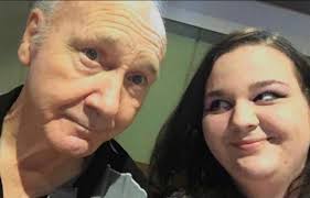 Michele Walker (@micheletipsandtoes) • Instagram photos and videos