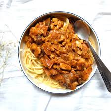 singapore butter chicken curry pasta