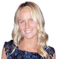 Laura Munn's Instagram, Twitter & Facebook