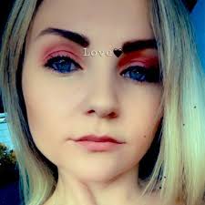 Cora Mavis (@Coramarie09)