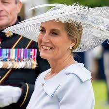 Camilla Spencer's Instagram, Twitter & Facebook