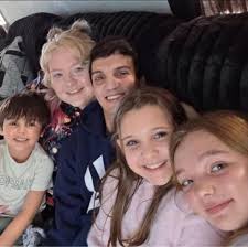 Shannon Black (@shannonrena) • Facebook