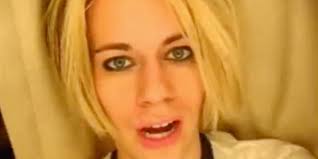 Screenshot of Chris Crocker crying emotionally in the 'Leave Britney Alone' video.