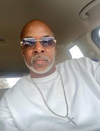 In this Group some women are Queens.