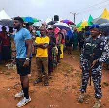 Actress yvonne orji, who plays molly on the hit hbo show insecure, finally has a man. Actress Yvonne Orji Boyfriend Emmanuel Acho Enjoy Romantic Getaway In Mexico Photos