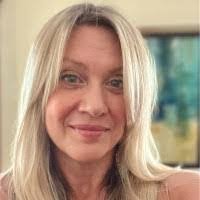 Stacey Ogden's Instagram, Twitter & Facebook