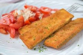 Zucchini Schnitzel Mit Tomatensalat Rezept Rezept Tomatensalat Tomatensalat Rezepte Vegetarisches Mittagessen