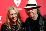 Neil Young has filed for divorce, Rolling Stone says | CBC News