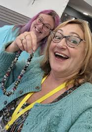 Imagine if there was a FREE craft group in your area?! When would you be  able to go? Let us know in the comments, if we don't have a group that suits