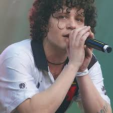 Arte por @hendrelc 🖤 ______ #artistaindependente #musicoindependente  #rockbrasil #artebrasileira