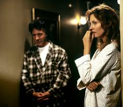Moonlight mile is too quirky and observant to be described in psychobabble. Watch Moonlight Mile On Netflix Today Netflixmovies Com