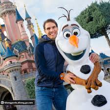 Así es xisca perelló, la novia y futura esposa de rafa nadal. Que Encontronazo Rafa Nadal Junto A Su Esposa Xisca Perello Visitaron Disneyland Paris Y Compartieron Un Rato Con Olaf Espn Tenis Scoopnest