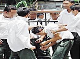 Berbanding pihak lain berkenaan masalah buli di sekolah. Kes Buli Di Sekolah Menurun