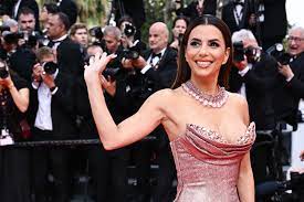EVA LONGORIA VÀ CHỒNG JOSE ANTONIO TẠI MỘT ĐÊM ĐI CHƠI Ở CANNES 🤍 Đêm qua, @evalongoria đã có mặt tại La Môme để kỷ niệm 10 năm thành lập nhà hàng cùng chồng cô, José