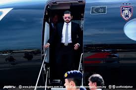Johor crown prince tunku ismail sultan ibrahim has warned that cowardly leaders are dangerous and went on to stress the need for integrity in leadership. Johorsoutherntigers A Twitter Hrh Major General Tunku Ismail Ibni Sultan Ibrahim Crown Prince Of Johor And Chairman Of The Malaysian Football League Was Invited As An Honorary Guest For The 54th Football