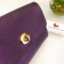 Túi Coach #Metallic Raspberry sắc tím sang trọng, nhỏ gọn (20x13cm)
