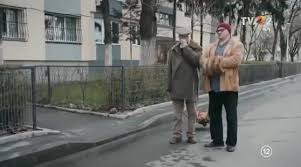 «doar cu buletinul la paris» regizorul filmelor cel mai iubit dintre pământeni, ticăloșii sau cei care plătesc cu viața revine cu o nouă producție despre românia actuală, despre resemnare, speranță și haz de necaz. Teatru Film Romanesc Doar Cu Buletinul La Paris 2015 Facebook