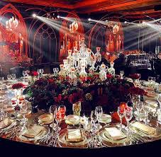 Here you can choose fantastic scary centerpieces and table settings and all the guests will understand why. Happeningnow Dramatic And Elegant Gothic Wedding Setup Loving The Red Affair In The Set