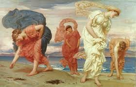 Fanciulle greche raccolgono ciottoli sulla riva del mare | Il ...