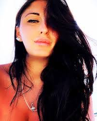 Annette Barone's Instagram, Twitter & Facebook