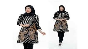 Model baju ini sangat cocok dikenakan wanita berhijab yang memiliki segudang aktivitas karena modelnya dinamis; Model Baju Batik Tunik Terbaru Tampilan Elegan Dan Modis Harapan Rakyat Online