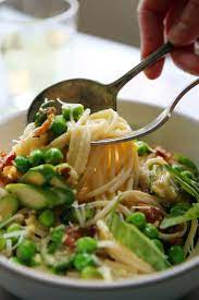 Springtime Spaghetti Carbonara Recipe Pasta Dishes Recipes Italian Pasta Dishes