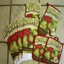 apple kitchen decor, apple decorations