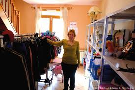 Un Depot Vente A Domicile Pour Creer Du Lien L Eclaireur La Depeche