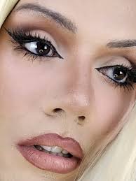 Tutorial de Pestañas Postizas para un Look Impactante