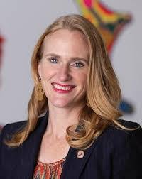 Lisa Bottoms's Instagram, Twitter & Facebook