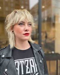 Leah Lind (leah_monster)