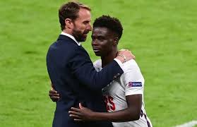 Saka fez dois cruzamentos certos e quatro desarmes no empate sem gols de sábado contra o everton, seu primeiro jogo como titular na lateral esquerda. England Arsenal S Bukayo Saka Produced Superb Euro 2020 Highlights Vs Czech Republic Givemesport