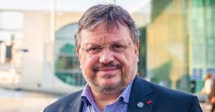 Wer glaubt, dass Stadtwerke im Bundestag nur für die Guten gehalten werden,  irrt sich": Zeitung für kommunale Wirtschaft