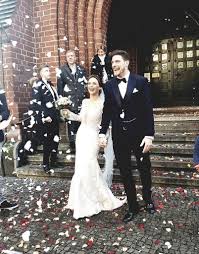 1 Brautkleid Pic Denise Temlitz Pascal Haben Geheiratet Promiflash De