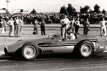 Juan manul fangio da molti considerato il più grande pilota di formula 1 di tutti i tempi aveva uno stile di guida preciso ma allo stesso tempo spettacolare oltre che una profonda conoscenza della. Juan Manuel Fangio Wikipedia